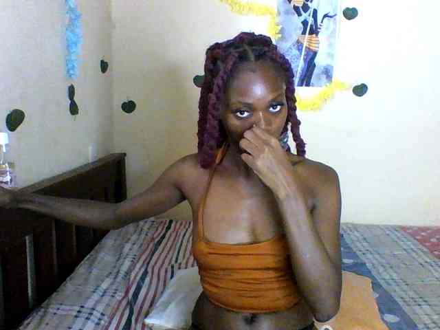 Luna-Noir webcam