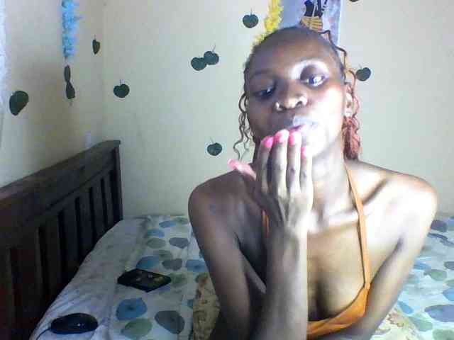 Luna-Noir webcam
