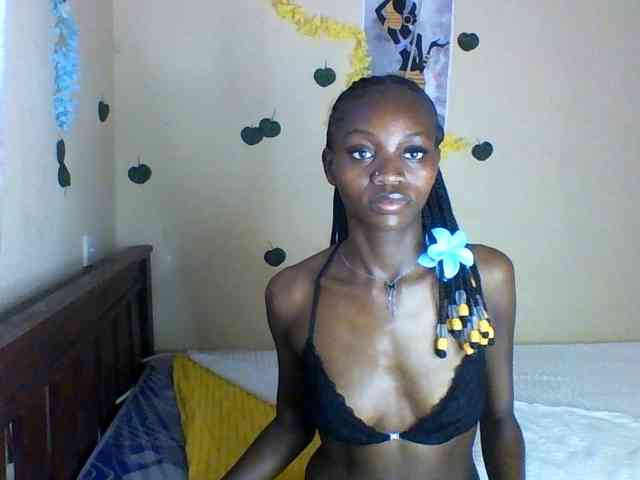 Luna-Noir webcam