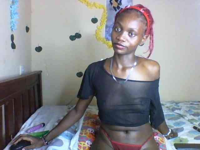 Luna-Noir webcam