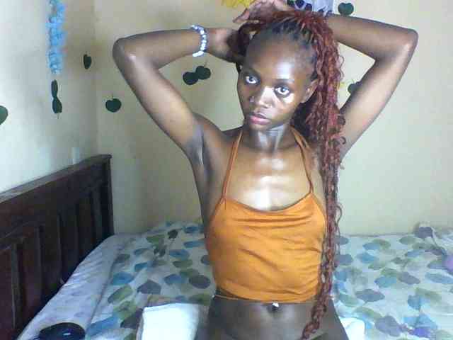 Luna-Noir webcam