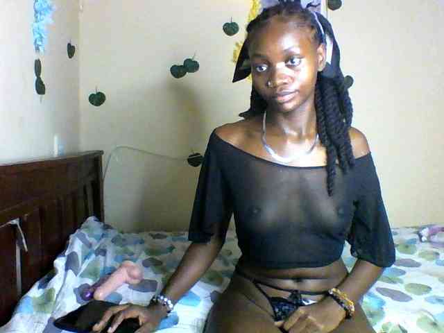 Luna-Noir webcam