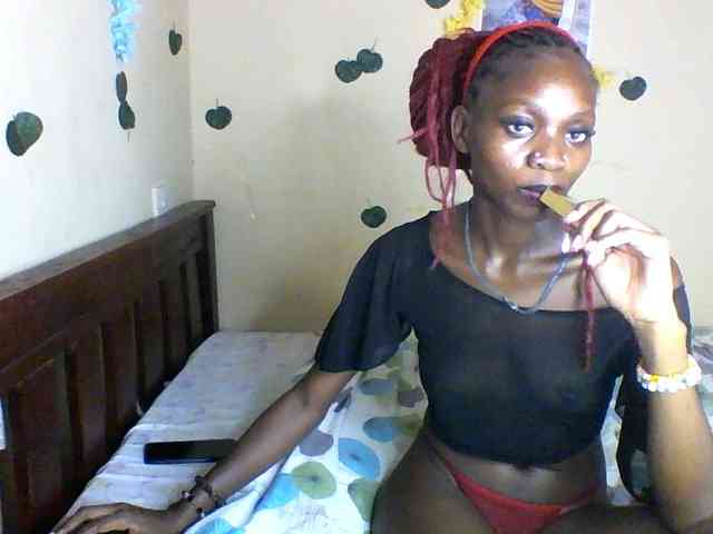 Luna-Noir webcam