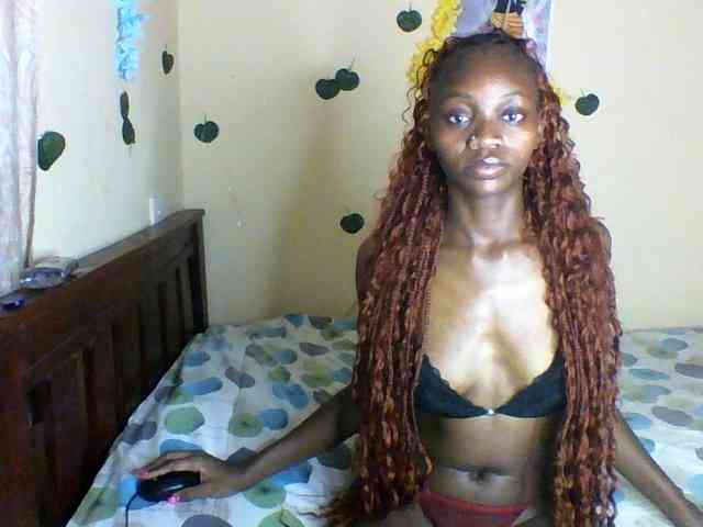 Luna-Noir webcam