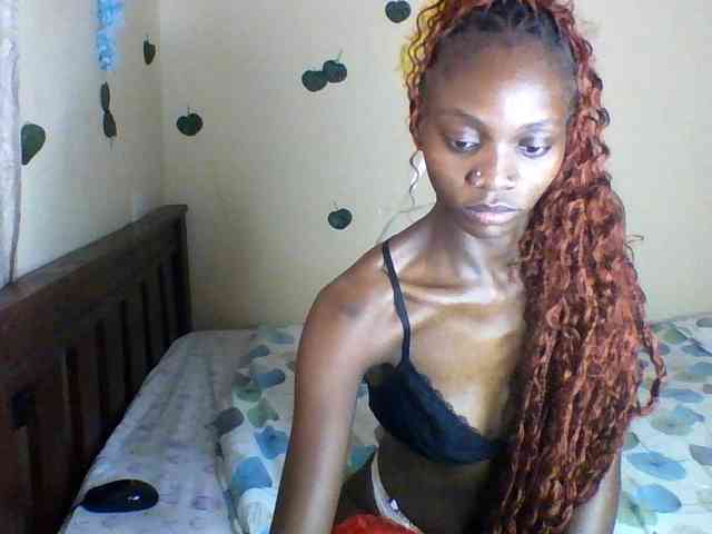 Luna-Noir webcam