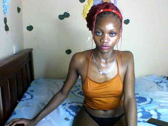 Luna-Noir webcam