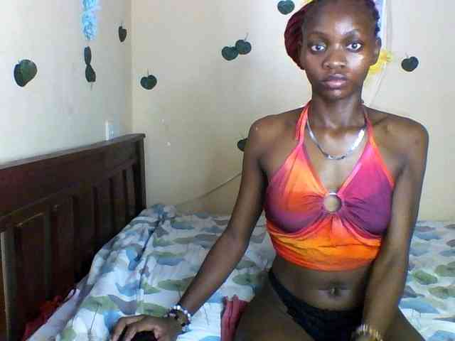 Luna-Noir webcam