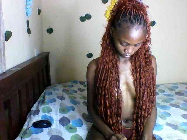 Luna-Noir webcam