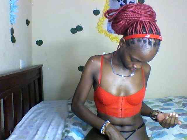 Luna-Noir webcam