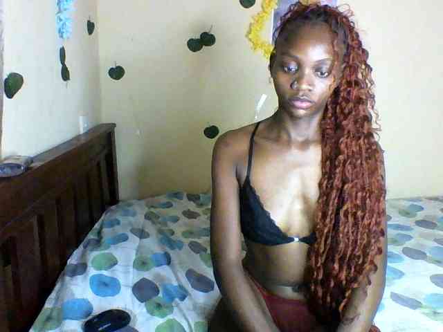 Luna-Noir webcam