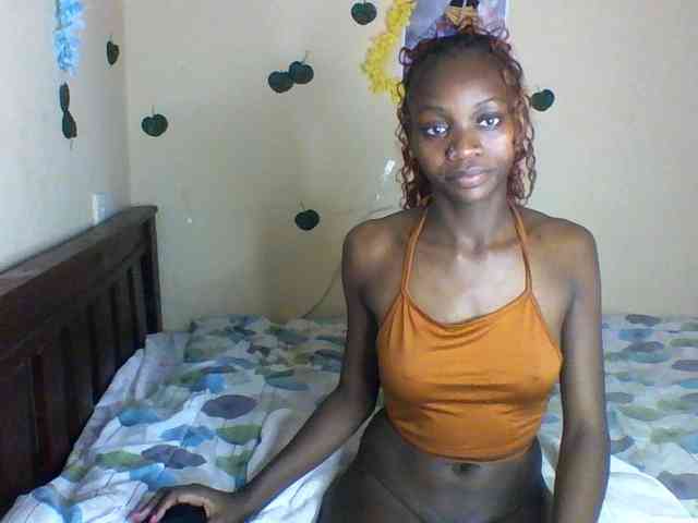 Luna-Noir webcam