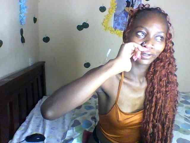 Luna-Noir webcam