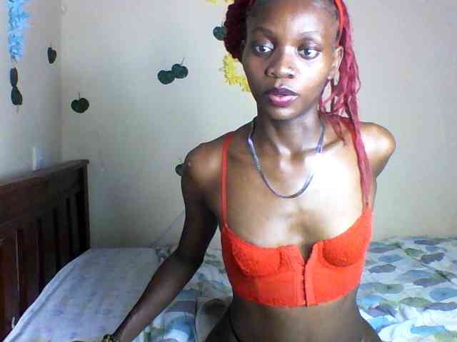 Luna-Noir webcam