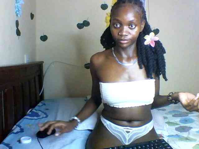 Luna-Noir webcam