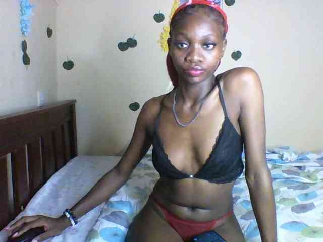 Luna-Noir webcam
