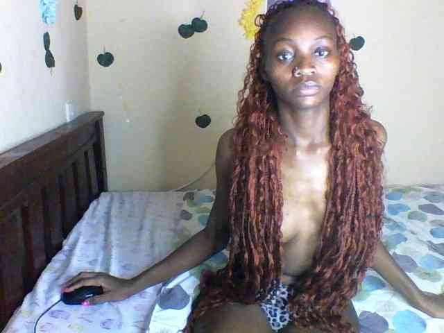 Luna-Noir webcam
