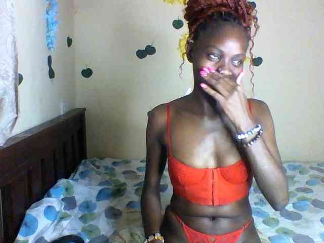 Luna-Noir webcam
