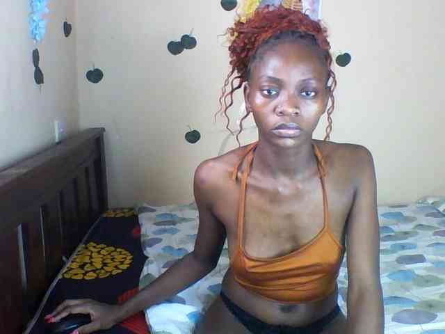 Luna-Noir webcam