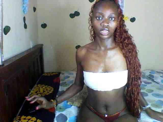 Luna-Noir webcam