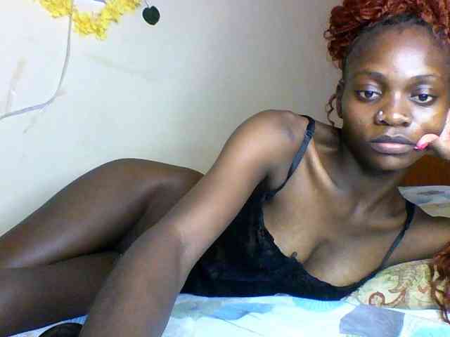 Luna-Noir webcam