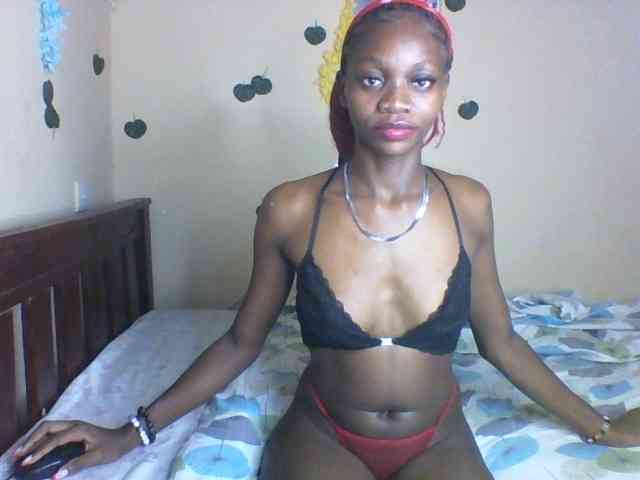 Luna-Noir webcam