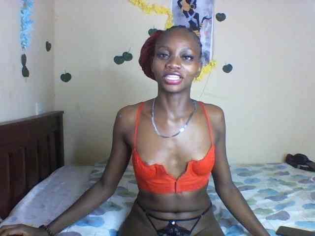 Luna-Noir webcam
