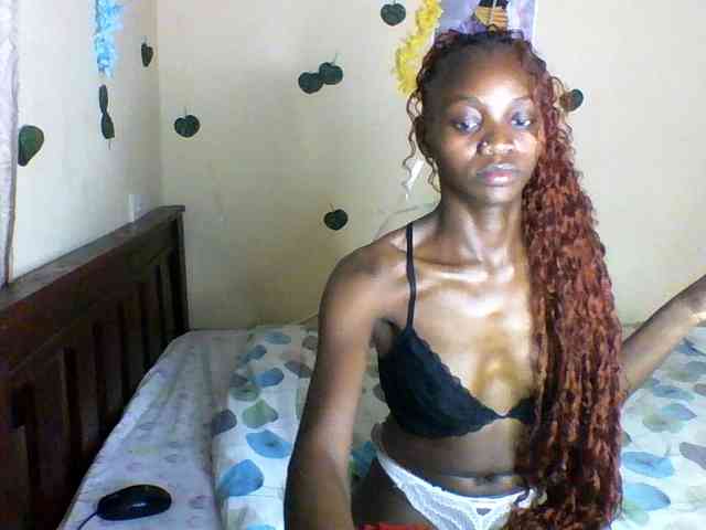 Luna-Noir webcam