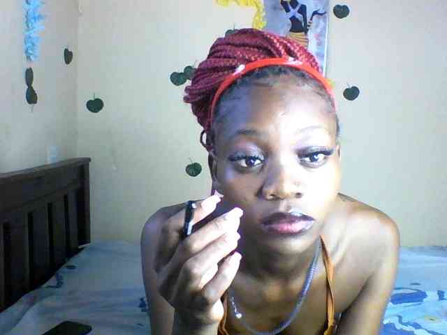 Luna-Noir webcam