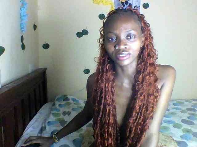 Luna-Noir webcam