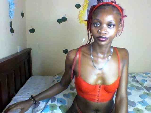 Luna-Noir webcam