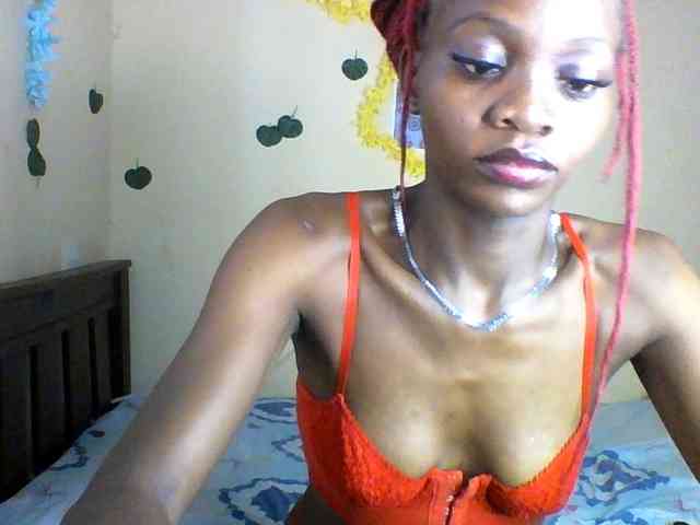Luna-Noir webcam