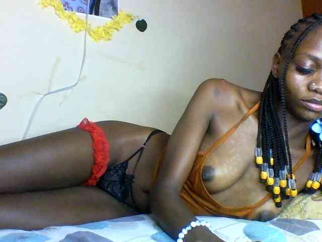 Luna-Noir webcam