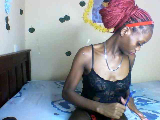 Luna-Noir webcam