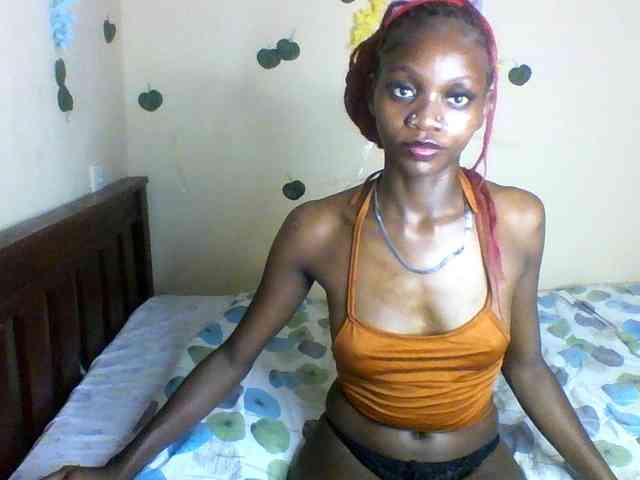 Luna-Noir webcam