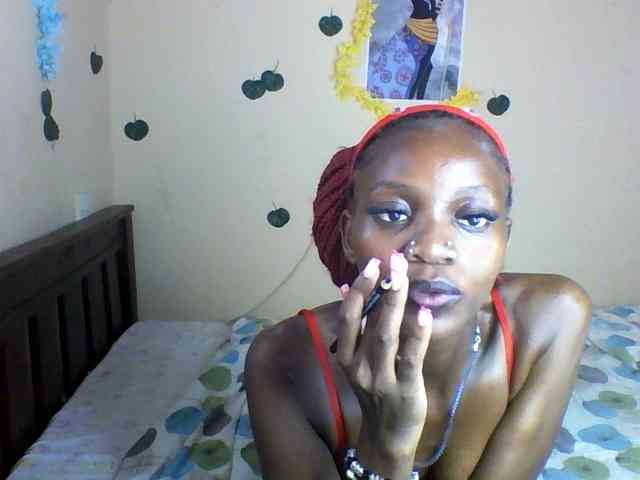 Luna-Noir webcam
