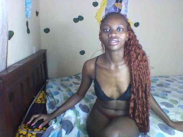 Luna-Noir webcam