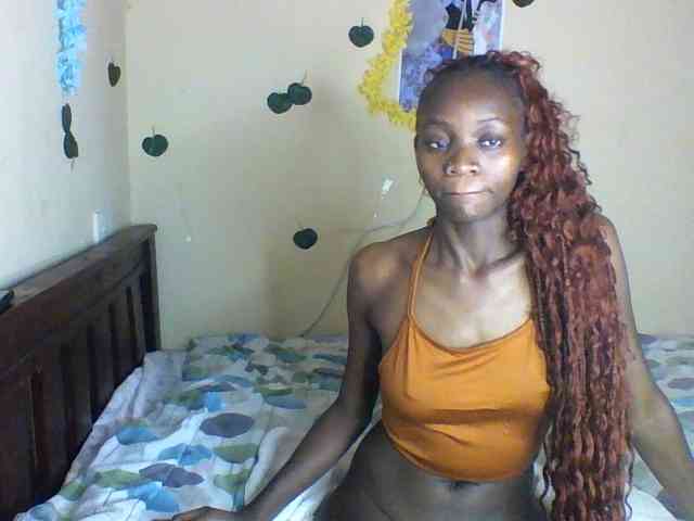 Luna-Noir webcam