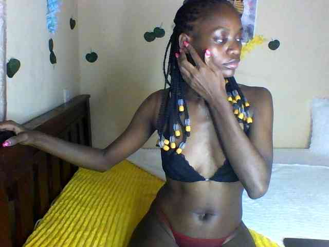 Luna-Noir webcam