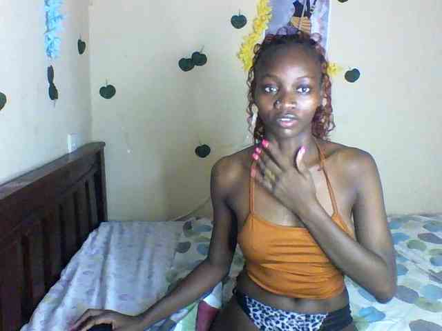 Luna-Noir webcam
