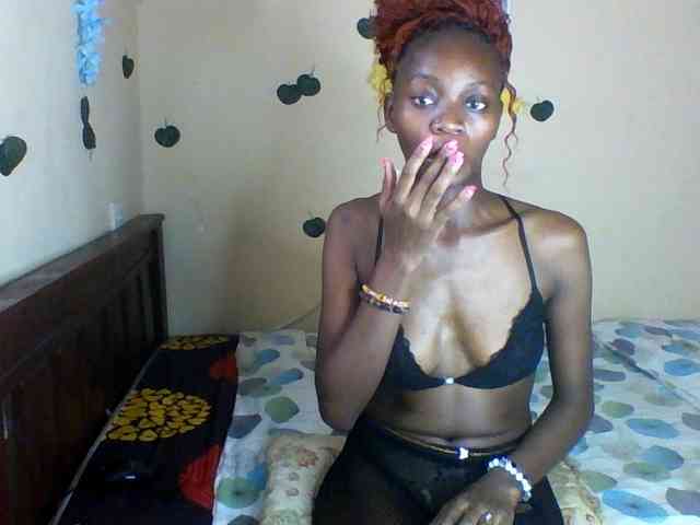 Luna-Noir webcam