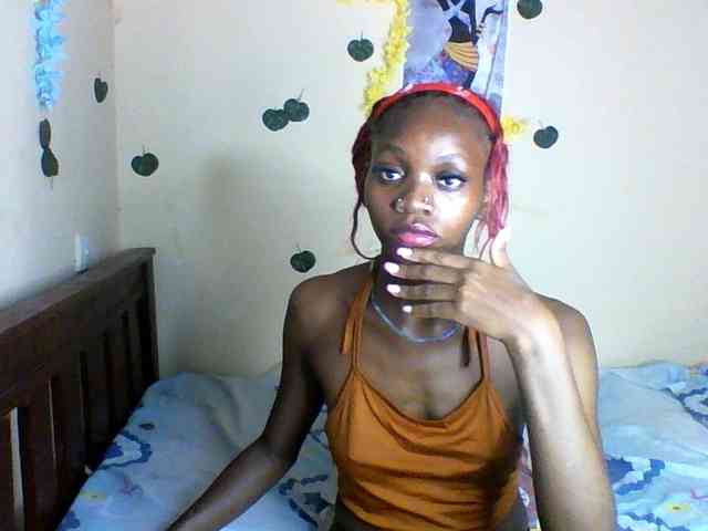 Luna-Noir webcam