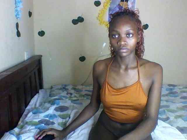 Luna-Noir webcam