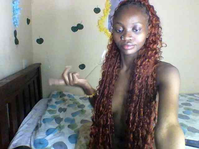 Luna-Noir webcam