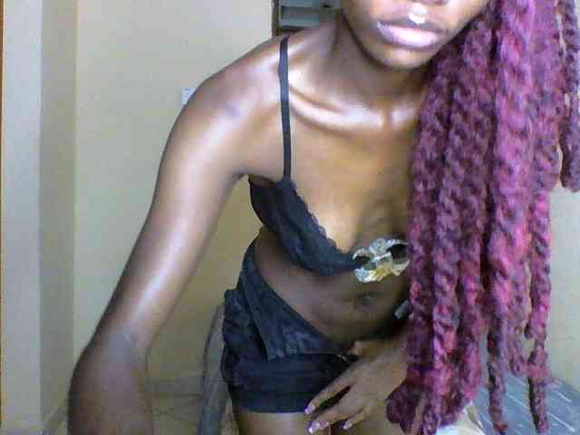 Luna-Noir webcam