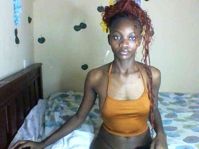 Luna-Noir webcam