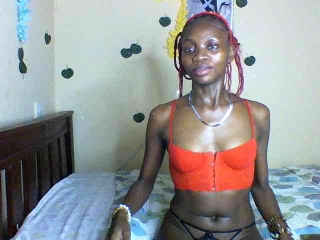 Luna-Noir webcam