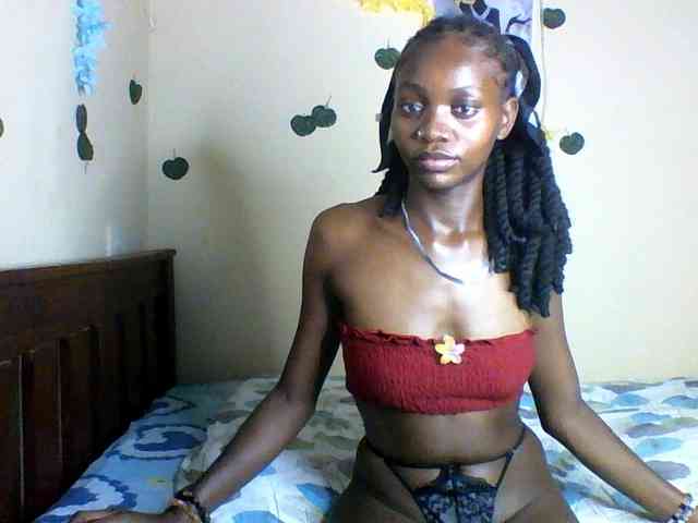 Luna-Noir webcam