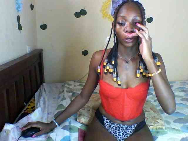 Luna-Noir webcam