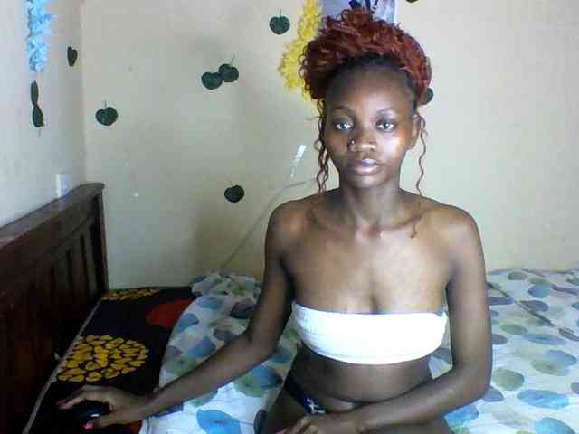 Luna-Noir webcam