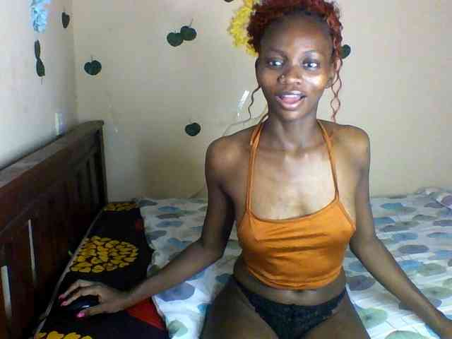 Luna-Noir webcam